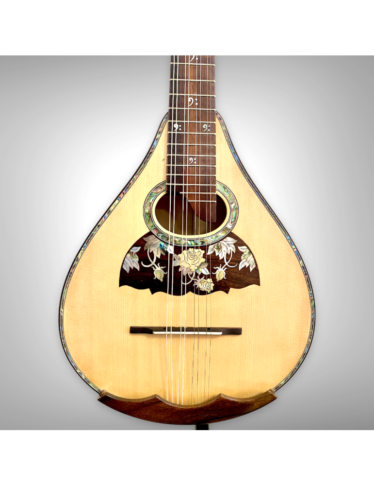 Mandolina 8 cuerdas Modelo AH de Luthart